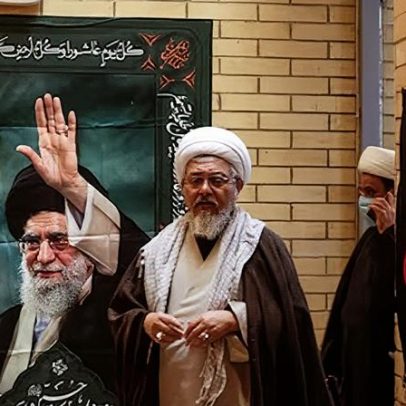 Irã nomeia triunvirato para governar até eleição do sucessor de Khamenei