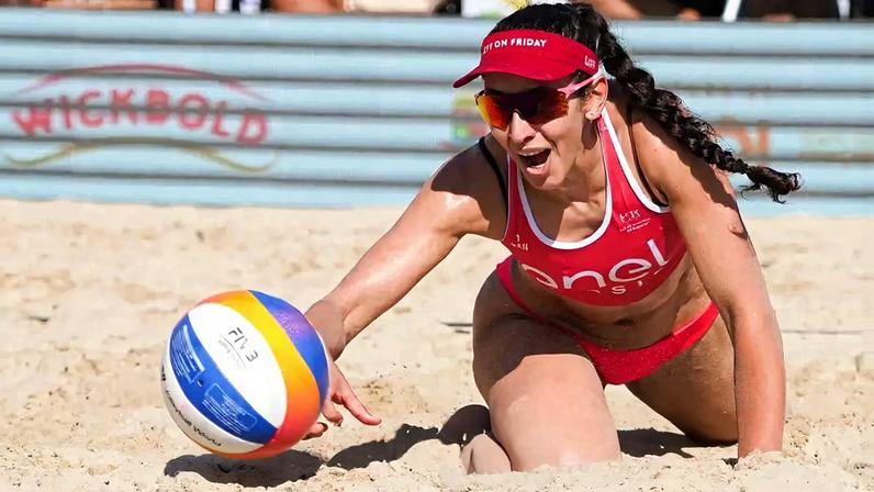 Melissa, vice-campeã olímpica, celebra torcida brasileira no Areia Games