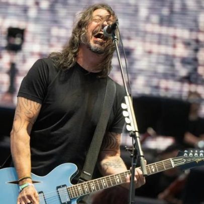 Dave Grohl diz que perder Taylor Hawkins abalou o mundo da banda