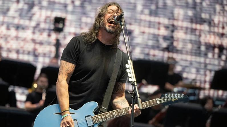 Dave Grohl diz que perder Taylor Hawkins abalou o mundo da banda