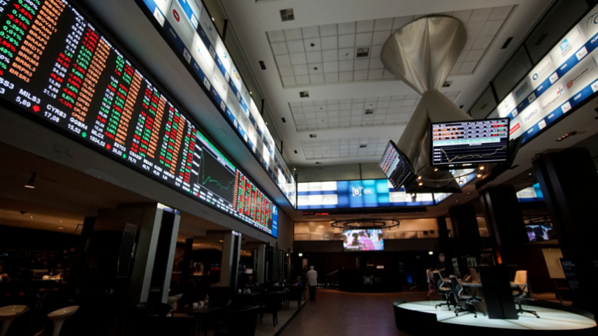 Ibovespa encerra em queda e acumula pior semana desde 2022