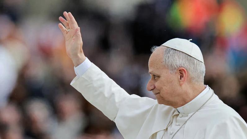 Pope Leo XIV waves on the day he holds the weekly general audience in Saint Peter's Square at the Vatican, March 11, 2026. REUTERS/Yara Nardi