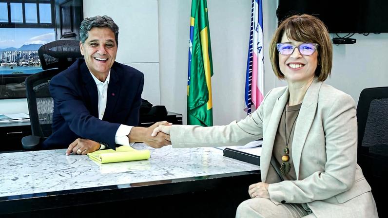 Ferraço aposta em perfil técnico para mudanças na Educação