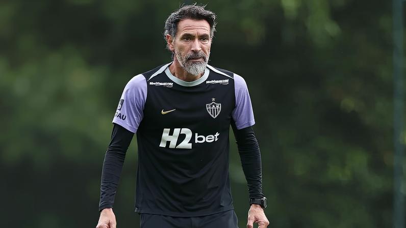 El barba treinamento no Galo (Foto: Pedro Souza / Atlético)