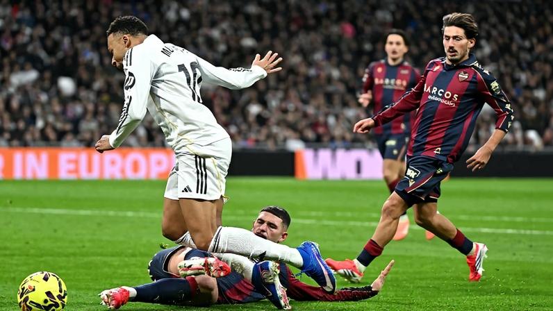 Jogo entre Real Madrid e Levante, pelo Campeonato Espanhol, em 17 de janeiro de 2026. Foto: Javier Soriano/AFP