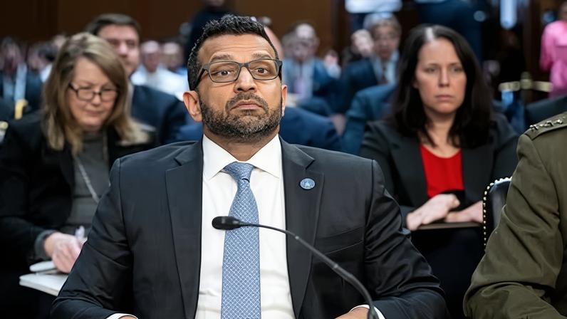 Hackers ligados ao Irã acessam e-mail pessoal do diretor do FBI