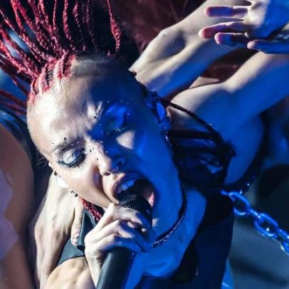 FKA Twigs apresenta performance Body High no MSG