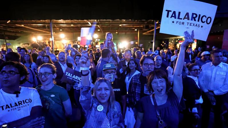 Simpatizantes de James Talarico, el martes 3 de marzo en Texas.
