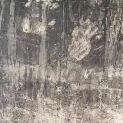 Reino Unido cancela demolição de parte da Torre Grenfell após pegadas em paredes