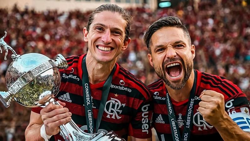Filipe Luís e Diego Ribas comemorando a Libertadores (Foto: Reprodução)