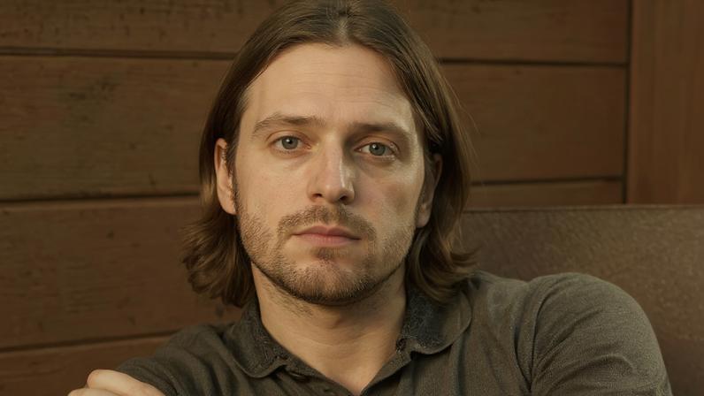 Finneas viu todas as cenas de Beef 100 vezes enquanto compunha a trilha