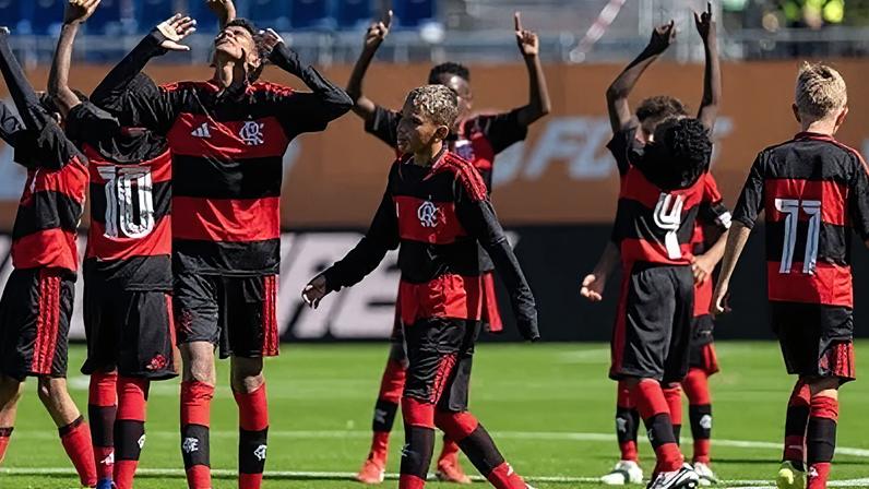 Flamengo fica com o vice no Mundial Sub-12 na Espanha