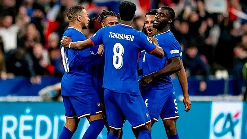 Ronaldo vê Espanha e França como maiores ameaças ao Brasil na Copa