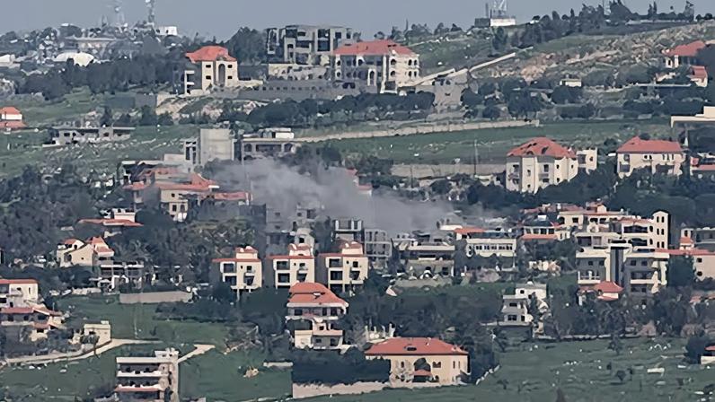 Israel inicia bombardeio de pontes que conectam o sul do Líbano ao país