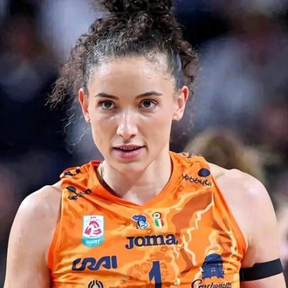 Gabi Guimarães retorna de lesão e é MVP da semifinal da Liga Italiana