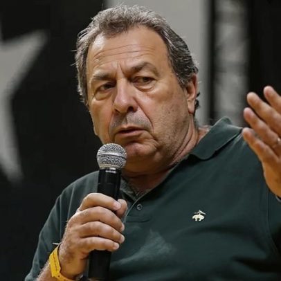 Montenegro cobra John Textor em crise do Botafogo e exige transparência