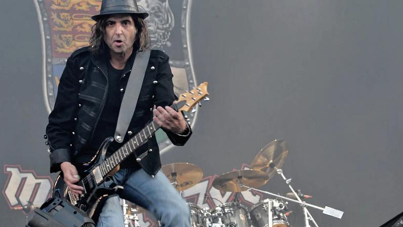 Phil Campbell, guitarrista de longas datas do Motorhead, morre aos 64 anos