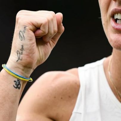 Ucrânia e Rússia disputam duelo de tênis em meio a tensões