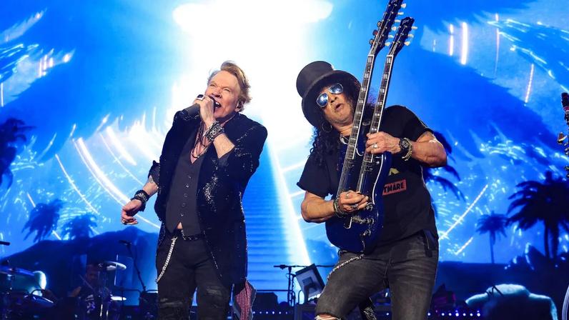 Guns N’ Roses estreia Nothin’ na abertura da turnê de 2026