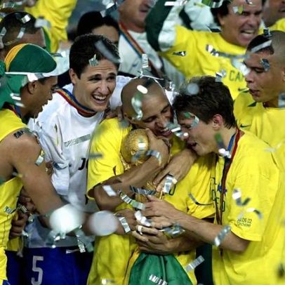 Ronaldo relembra Copa de 2002 e escolhe gols mais marcantes do penta