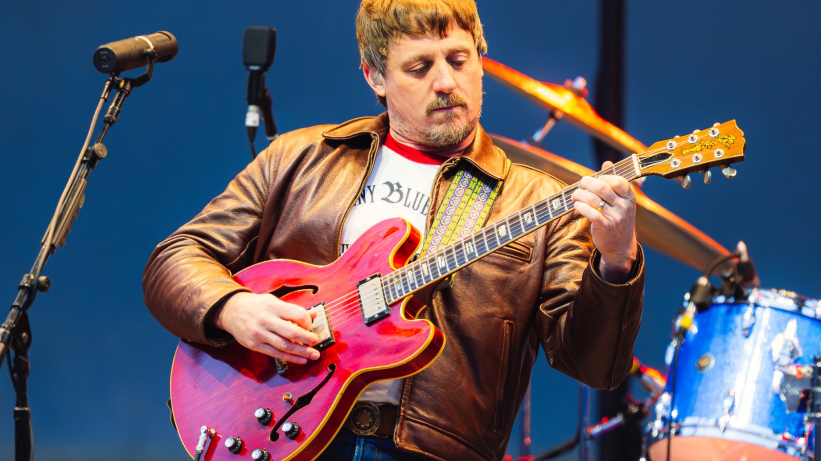 BERKELEY, CALIFORNIA - APRIL 24: Sturgill Simpson performs at The Greek Theatre on April 24, 2025 in Berkeley, California. (Photo by Steve Jennings/Getty Images)