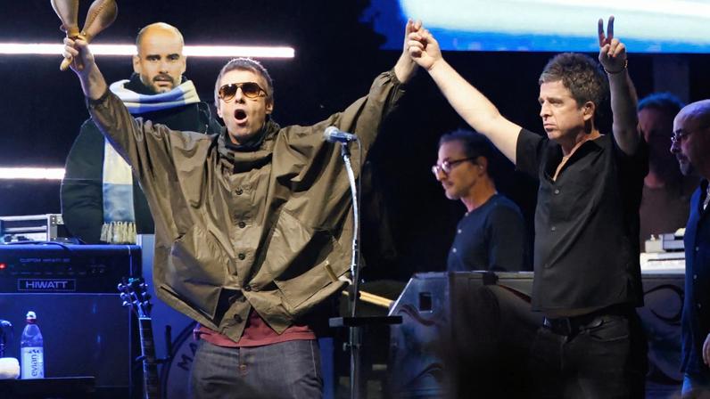 Oasis' Liam Gallagher and Noel Gallagher in Chicago in August 2025.