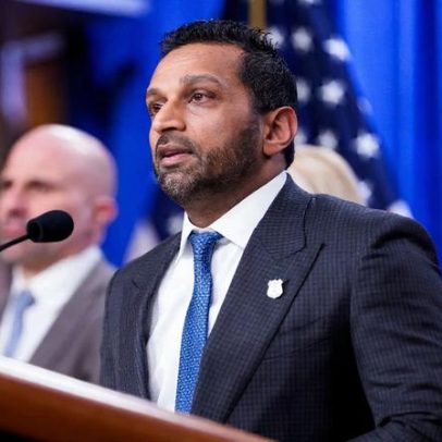 Legisladores dos EUA buscam encerrar acesso do FBI a escutas sem mandado