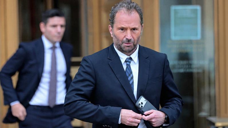 CEO da Live Nation é questionado sobre taxas abusivas e prejuízo aos fãs