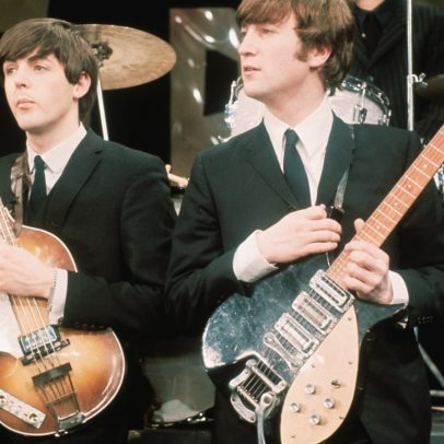Paul McCartney diz que reatou amizade com John Lennon por paternidade e pão