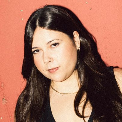 Gigi Perez: de solidão ao canto que conquistou o mundo