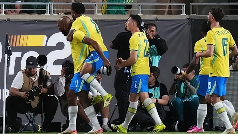 Igor Thiago faz gol e Brasil derrota a Croácia