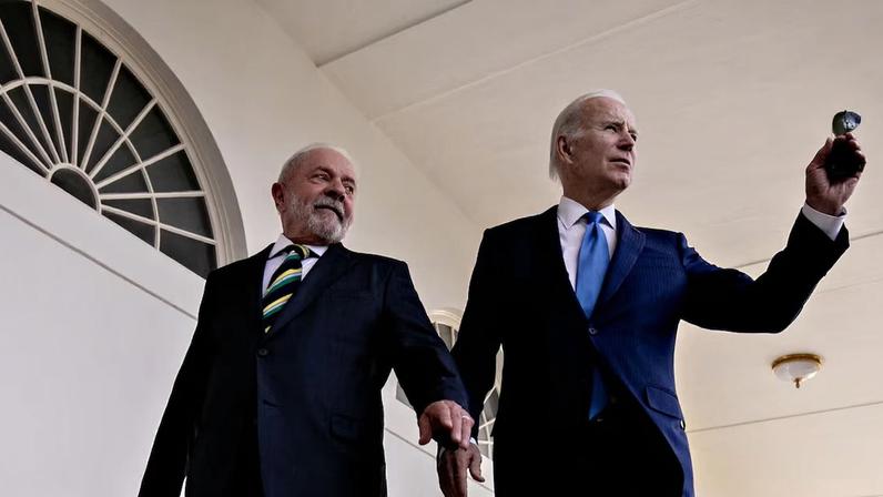 Lula enfrenta desgaste político e risco de repetir erro de Biden