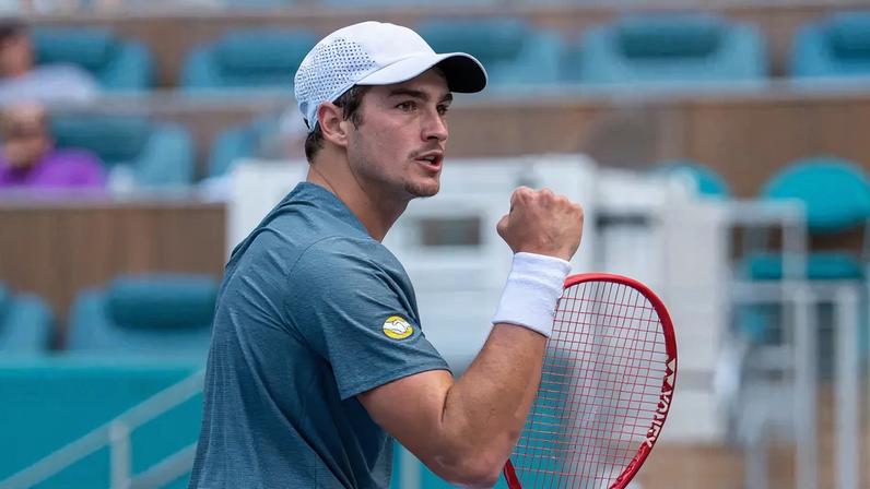 Fonseca analisa duelos entre Alcaraz e Sinner elege o melhor