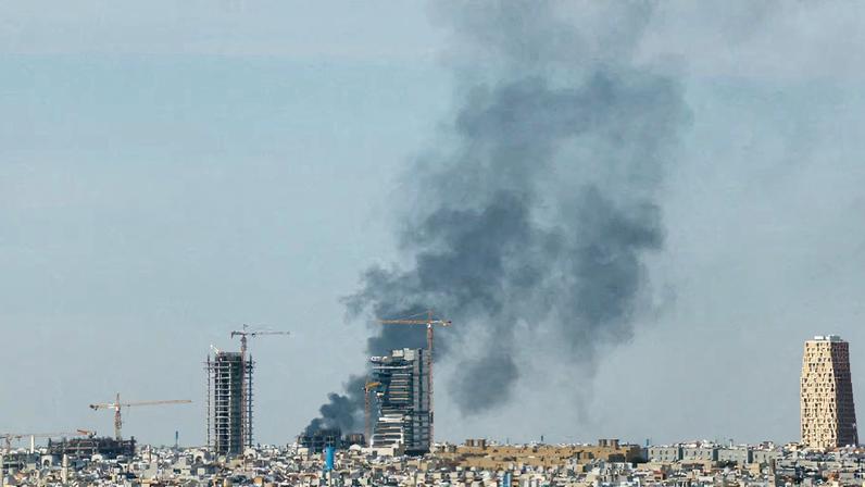 Moradores de Riade recebem alerta telefônico pela primeira vez sobre ameaça hostil