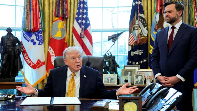 Vance diz confiar em Trump sobre guerra do Irã e minimiza diferenças