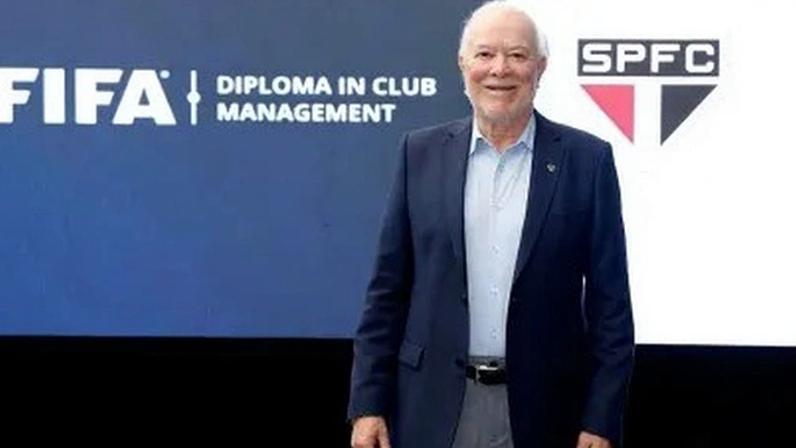 Presidente do São Paulo defende retorno das torcidas visitantes aos clássicos