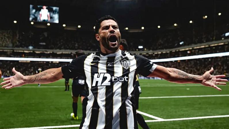 Hulk completa 300 jogos pelo Atlético-MG e marca história