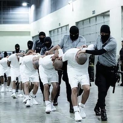 Salvadoreanos expulsos por Trump lutam contra o esquecimento após um ano sob Bukele