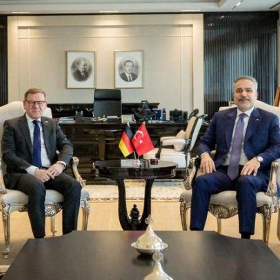 Ministro alemão defende solução diplomática para o Estreito de Hormuz