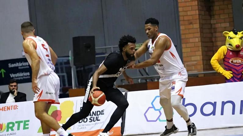 Vasco não segurou o Caxias fora de casa (Foto: Divulgação/NBB)