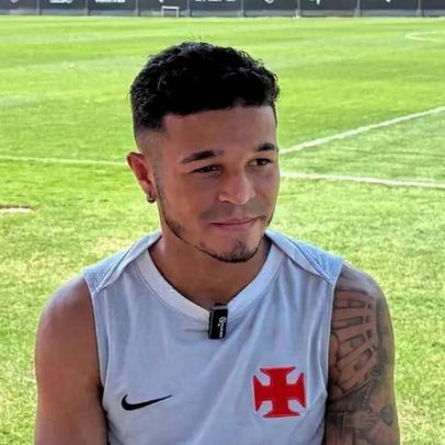 Adson fala sobre superação pós-lesão e novo momento do Vasco