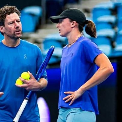 Świątek rompe com Fissette após derrota precoce em Miami