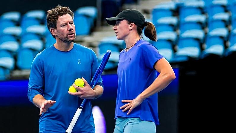 Świątek rompe com Fissette após derrota precoce em Miami