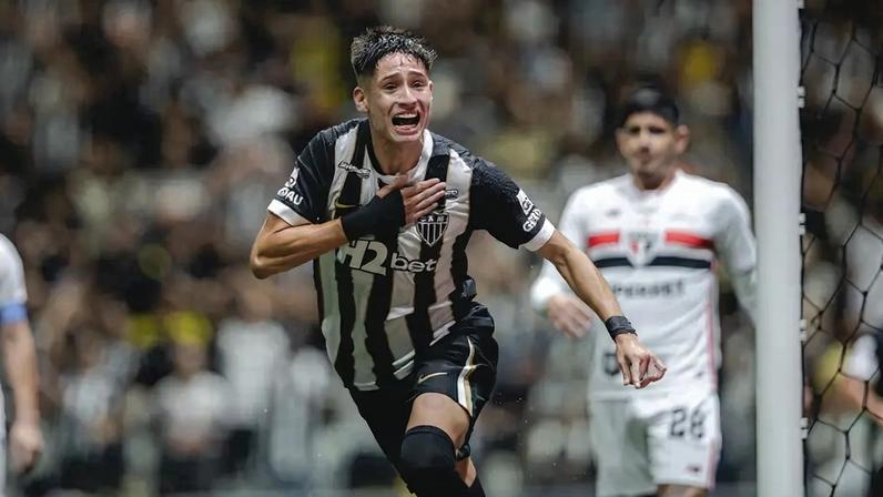 Iván Román comemora gol contra o São Paulo (Foto: Pedro Souza / Atlético)
