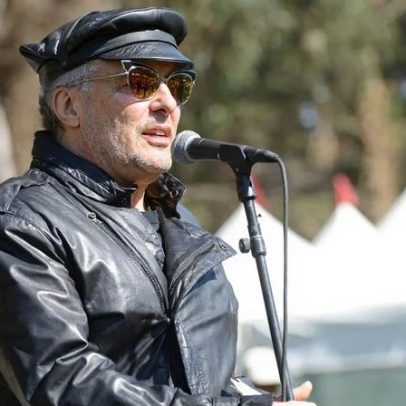 Jello Biafra, do Dead Kennedys, se recupera de derrame hemorrágico