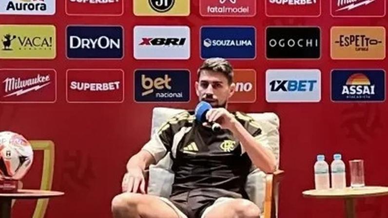 Jorginho participa de entrevista coletiva antes da final entre Flamengo e Fluminense no Campeonato Carioca