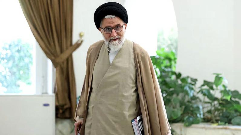 Israel mata ministro de Inteligência iraniano e bombardeia campo de gás com EUA