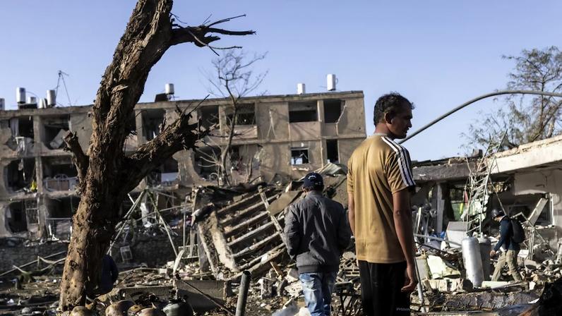 Os combates entre a aliança EUA-Israel e o Irã continuaram sem cessar mesmo após declaração de Trump