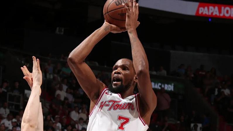 Kevin Durant atinge marca histórica na NBA com os Rockets