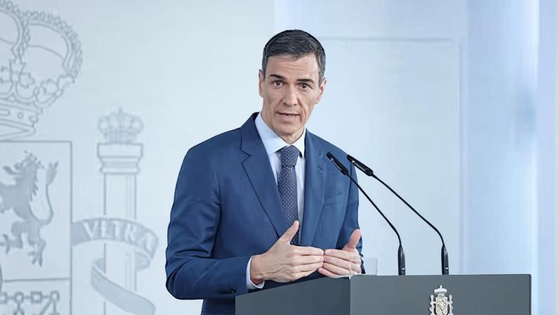 El presidente del Gobierno, Pedro Sánchez, durante su comparecencia este viernes.